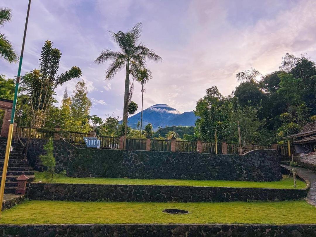 Le Desa Resort Syariah Wonosobo Exterior photo